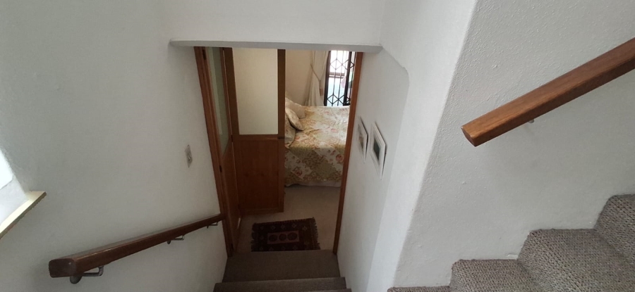 5 Bedroom Property for Sale in Nahoon Beach Eastern Cape